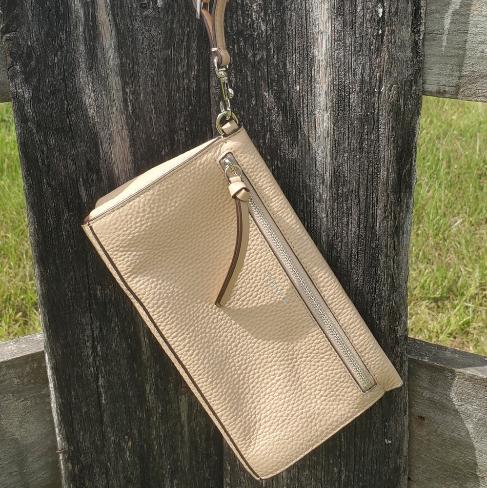 Coach Wristlet-never used